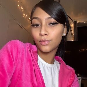 HI! IM MADDY! ⭐️